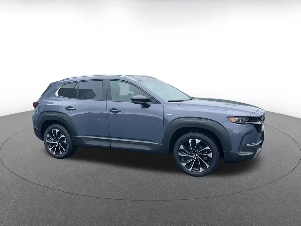 2025 Mazda CX-50 - Image 2 of 31