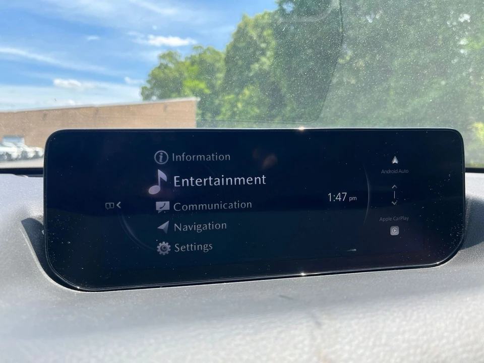 2025 Mazda CX-50 - Image 18 of 31