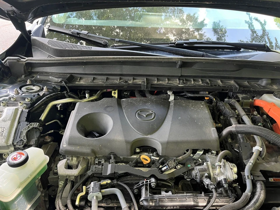 2025 Mazda CX-50 - Image 28 of 31