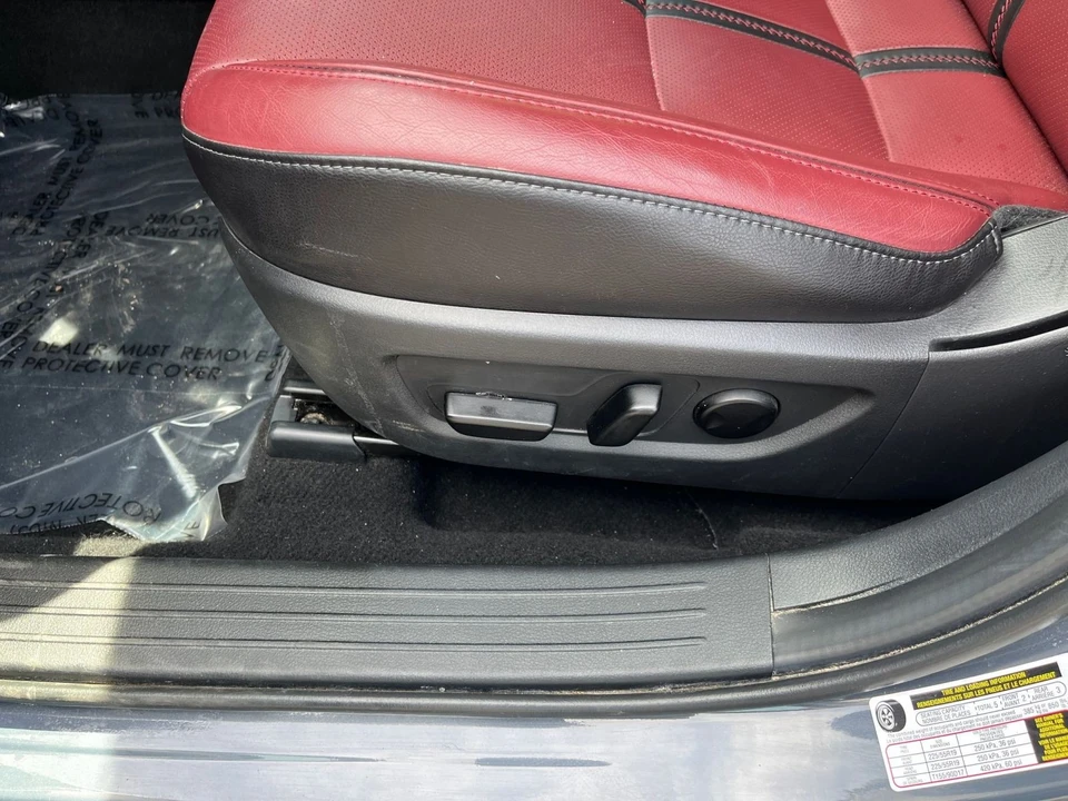 2025 Mazda CX-50 - Image 24 of 31