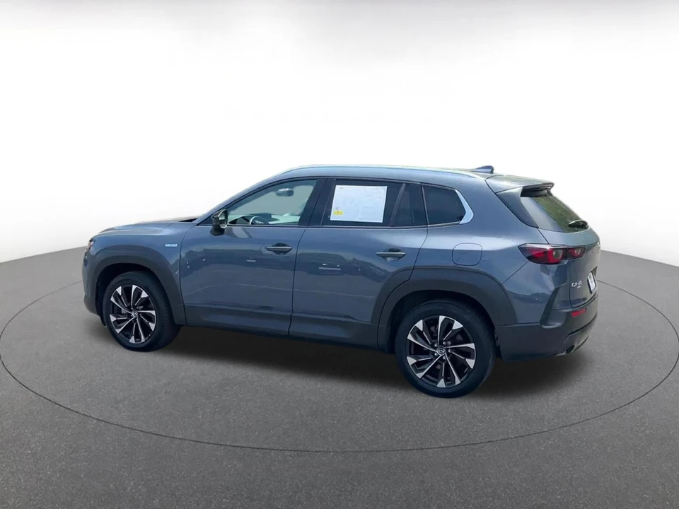 2025 Mazda CX-50 - Image 9 of 31