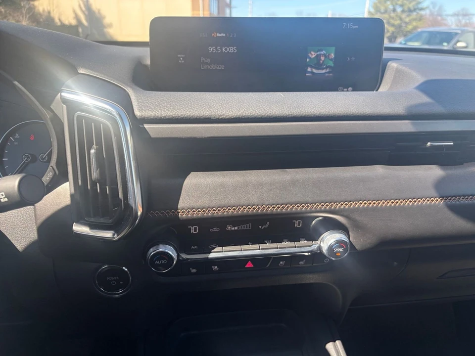 2025 Mazda CX-50 - Image 14 of 31