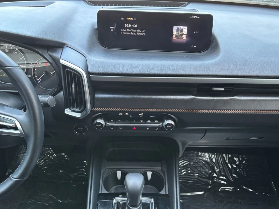 2025 Mazda CX-50 - Image 16 of 31