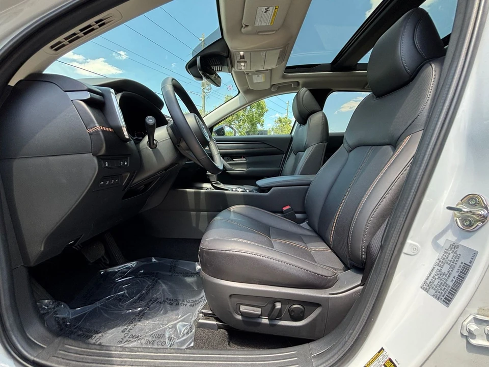 2025 Mazda CX-50 - Image 20 of 31