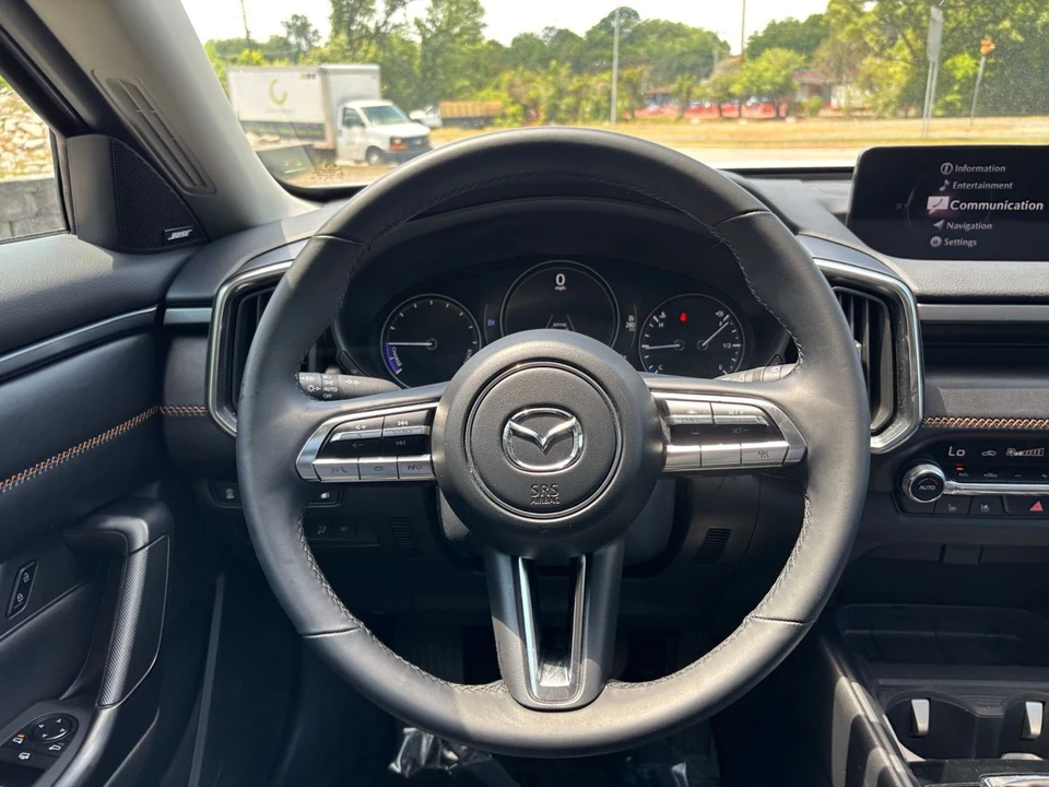 2025 Mazda CX-50 - Image 27 of 31