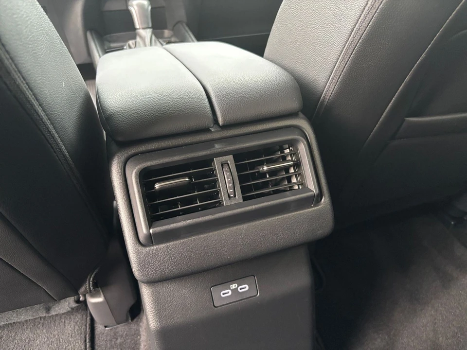 2025 Mazda CX-50 - Image 27 of 31