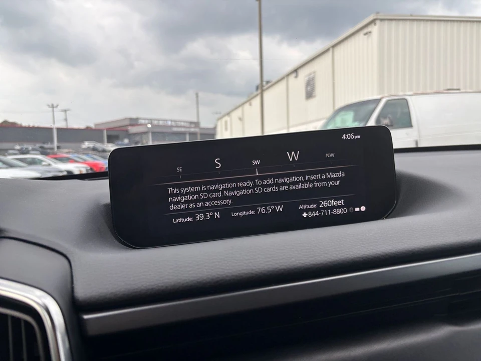 2025 Mazda CX-50 - Image 21 of 31