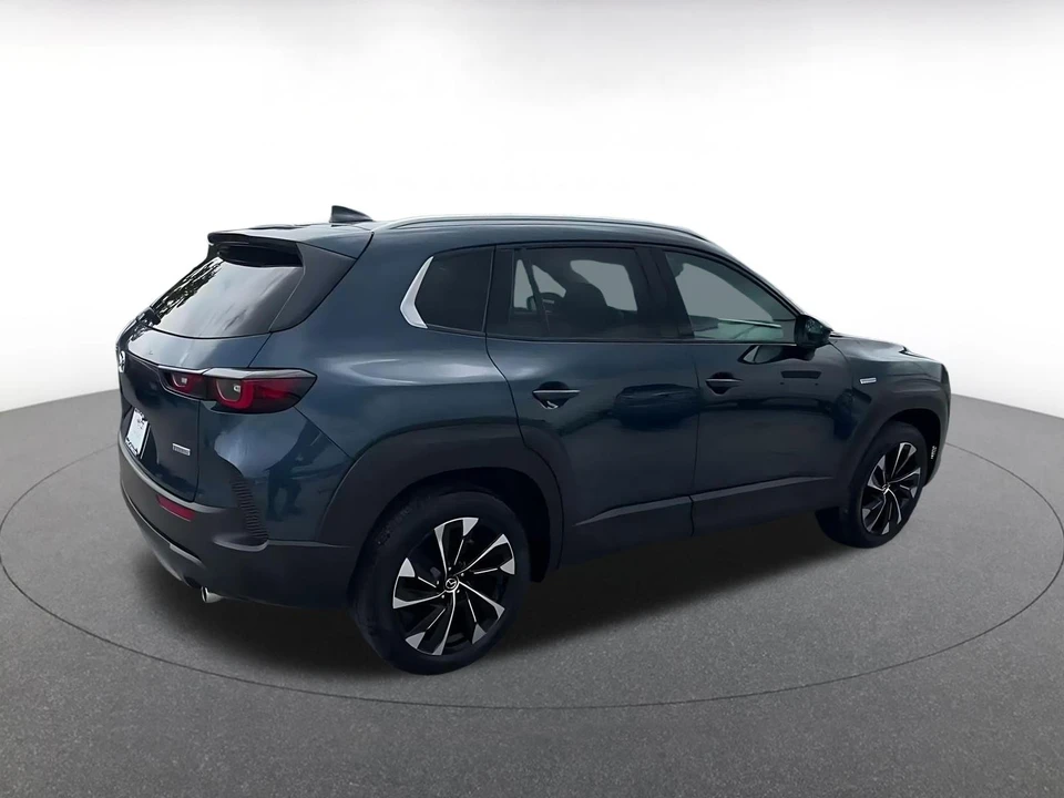 2025 Mazda CX-50 - Image 16 of 31