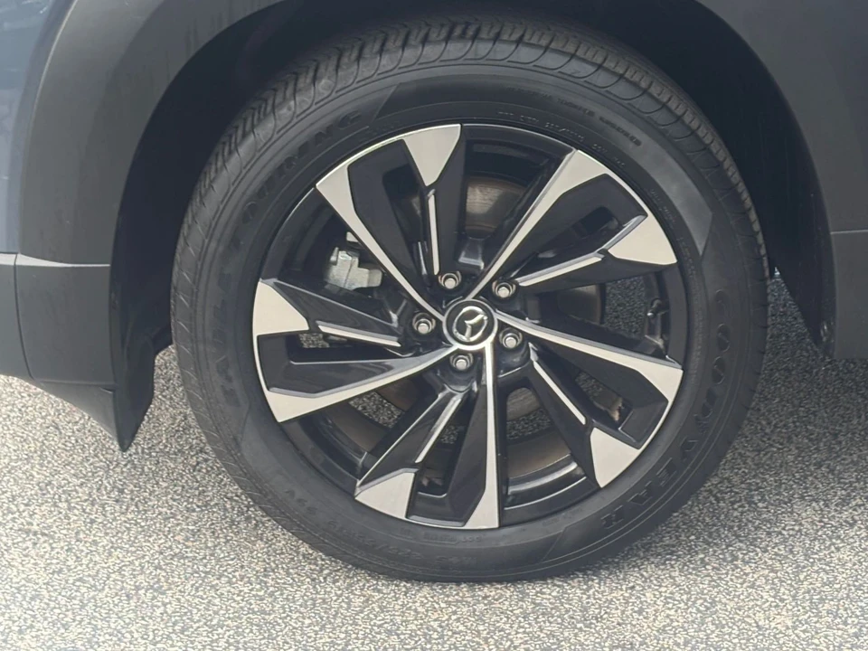 2025 Mazda CX-50 - Image 29 of 31