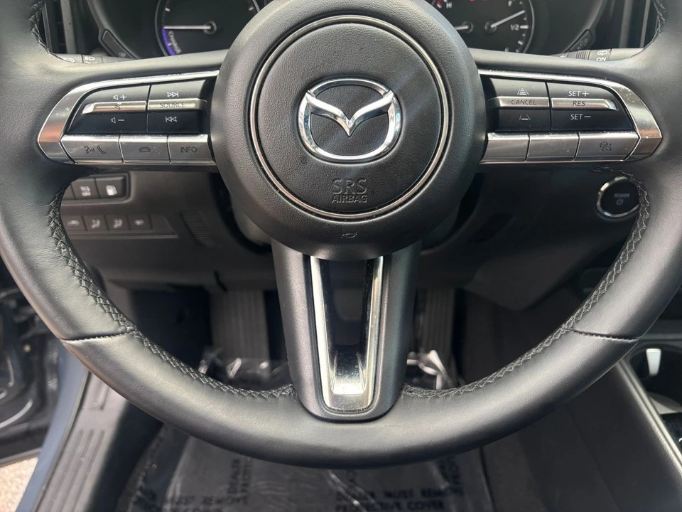 2025 Mazda CX-50 - Image 26 of 31