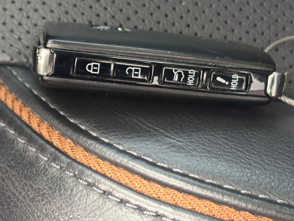 2025 Mazda CX-50 - Image 19 of 31