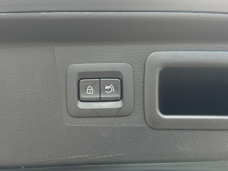 2025 Mazda CX-50 - Image 21 of 31