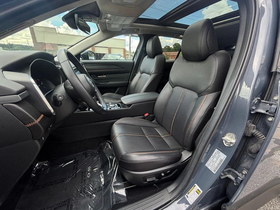 2025 Mazda CX-50 - Image 25 of 31