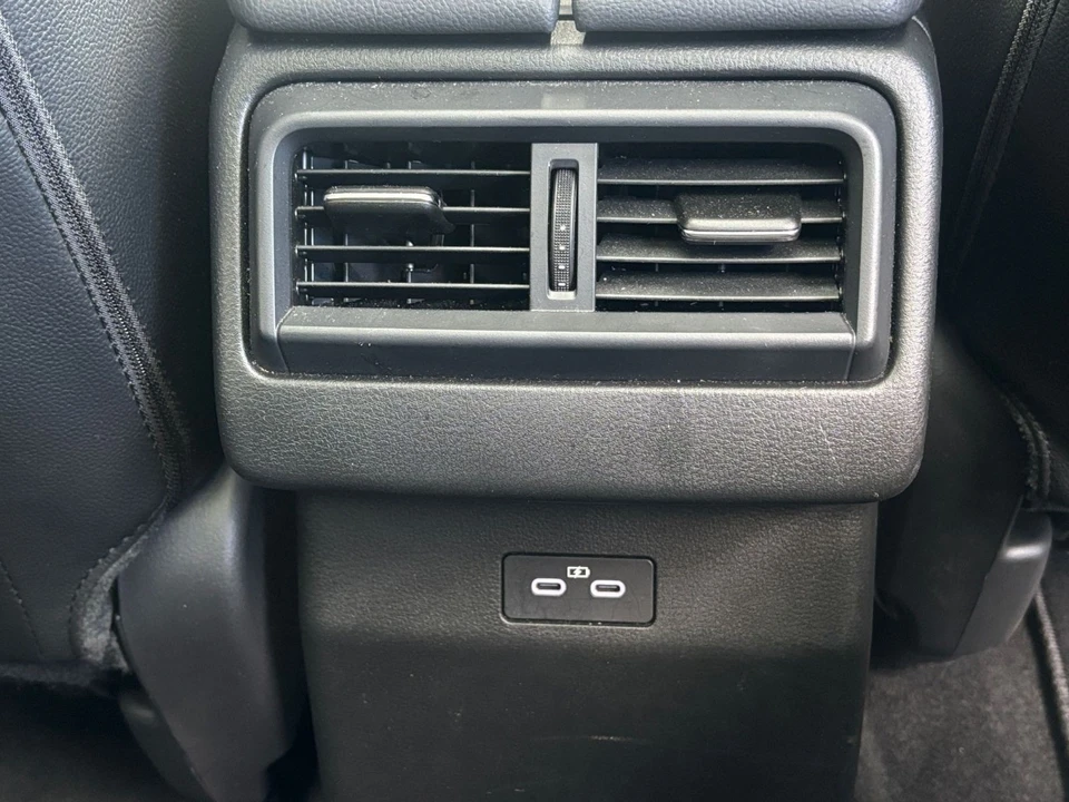 2025 Mazda CX-50 - Image 22 of 31