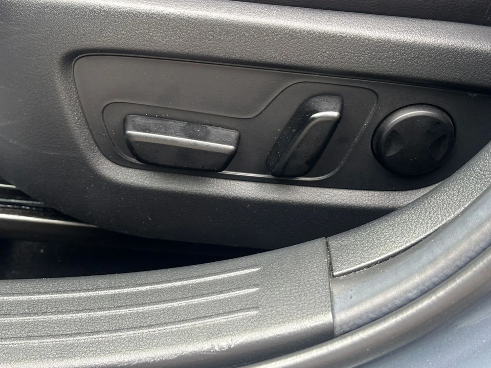 2025 Mazda CX-50 - Image 20 of 31