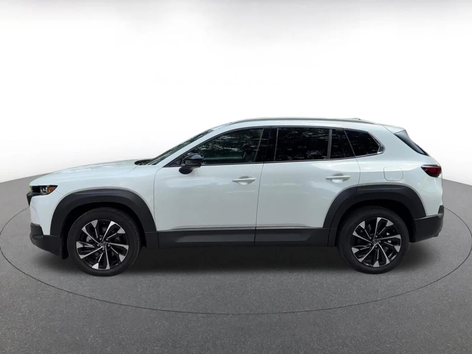 2025 Mazda CX-50 - Image 11 of 31