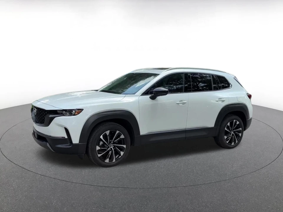 2025 Mazda CX-50 - Image 9 of 31