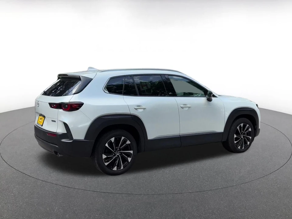 2025 Mazda CX-50 - Image 17 of 31