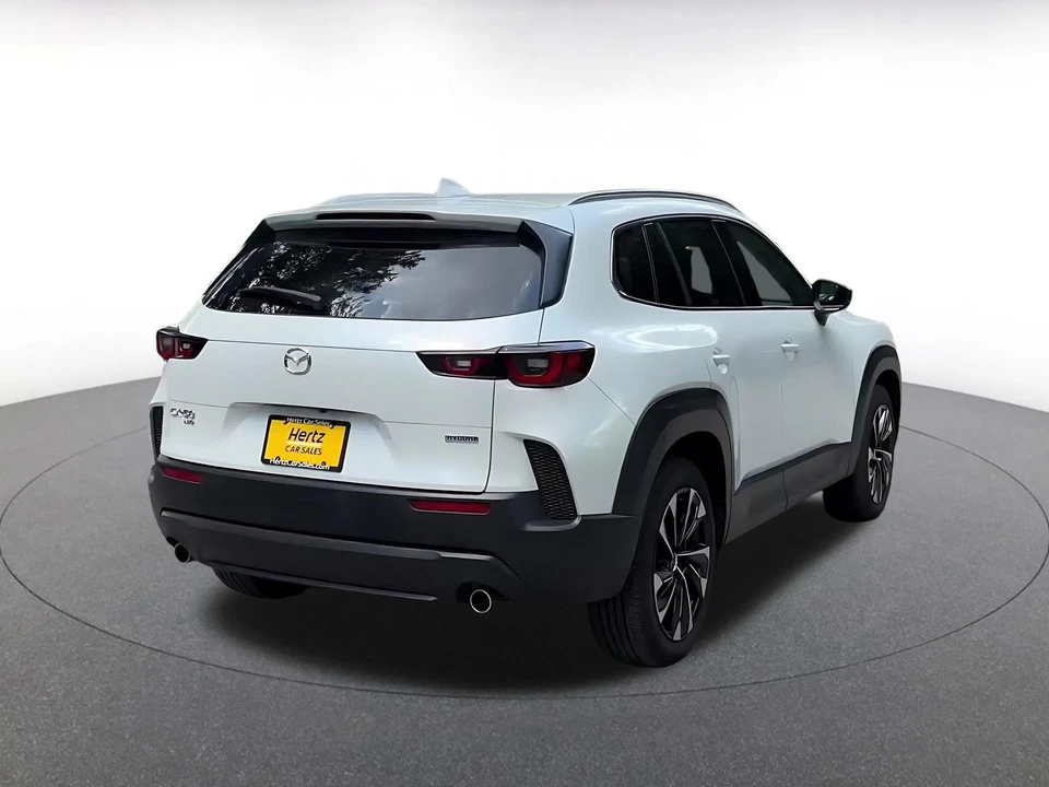2025 Mazda CX-50 - Image 16 of 31