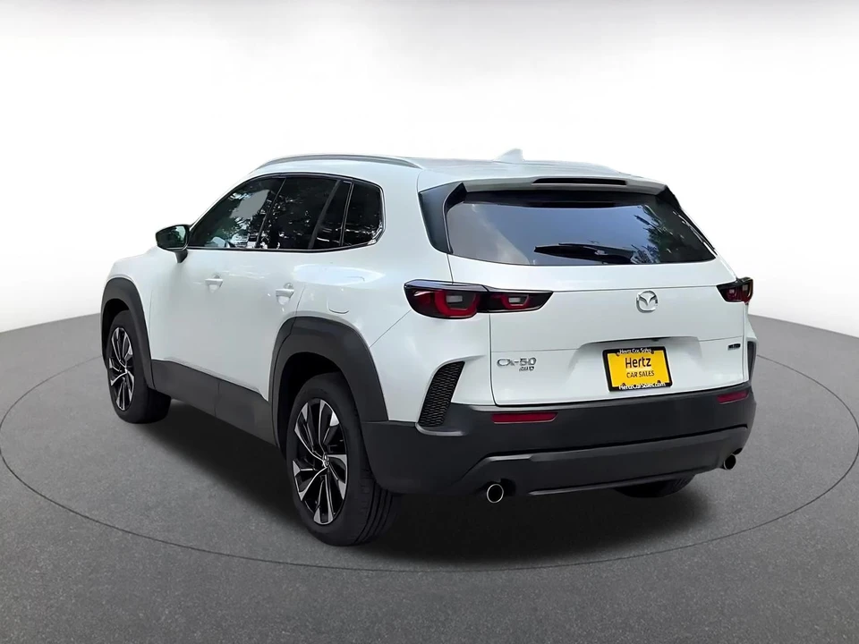 2025 Mazda CX-50 - Image 13 of 31