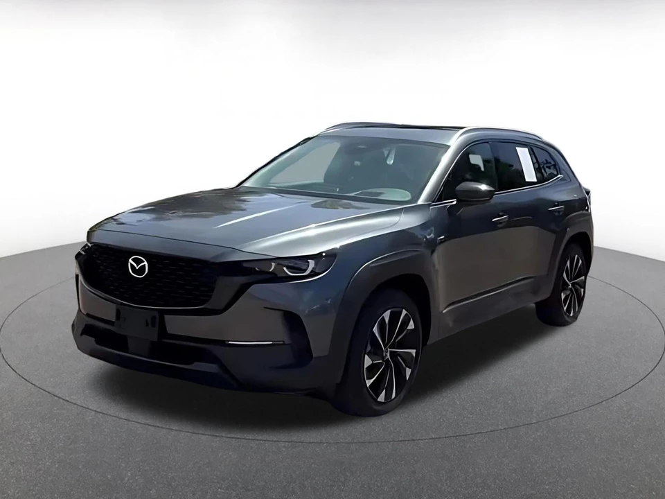 2025 Mazda CX-50 - Image 4 of 31