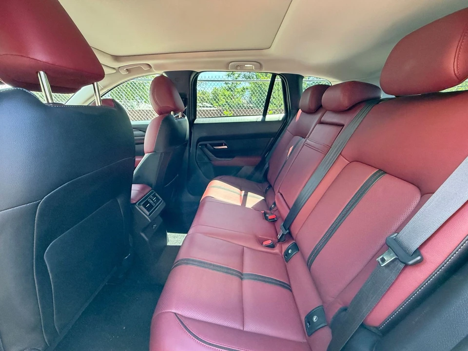 2025 Mazda CX-50 - Image 29 of 31