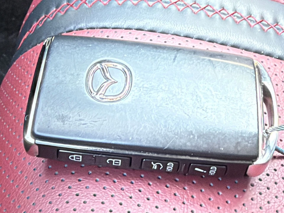 2025 Mazda CX-50 - Image 23 of 31