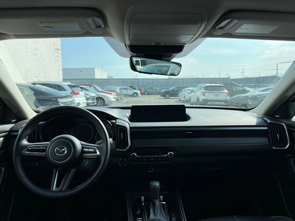 2025 Mazda CX-50 - Image 30 of 31