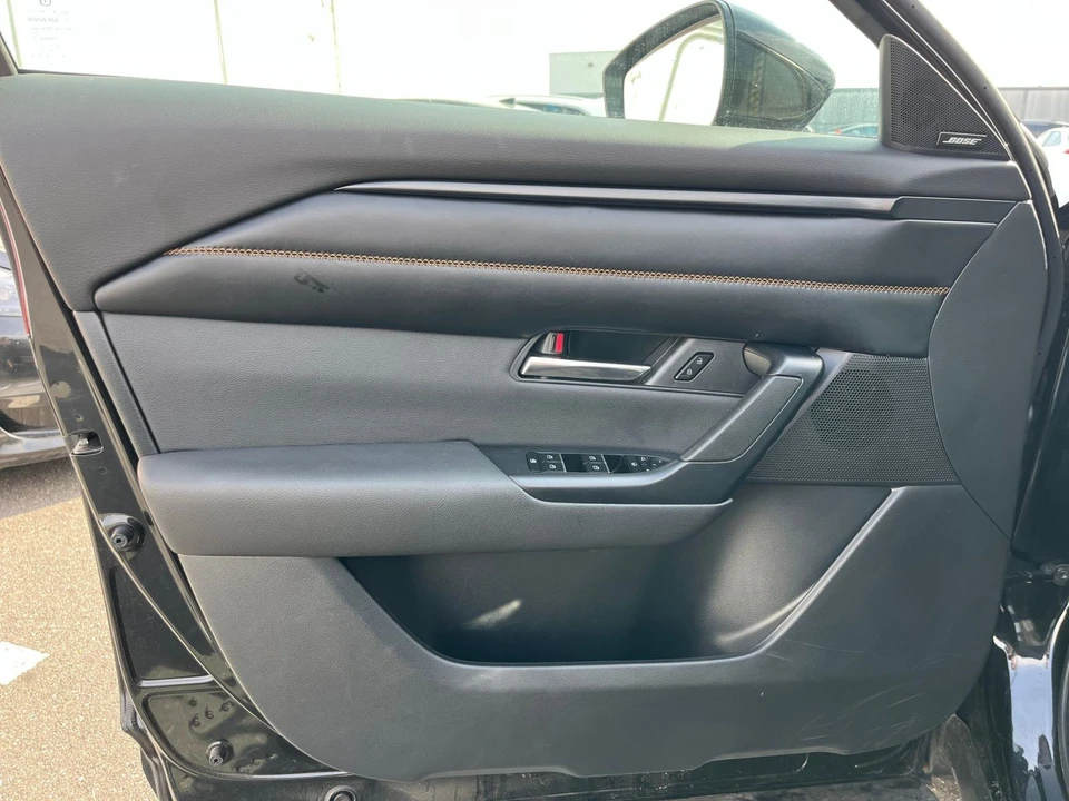 2025 Mazda CX-50 - Image 20 of 31