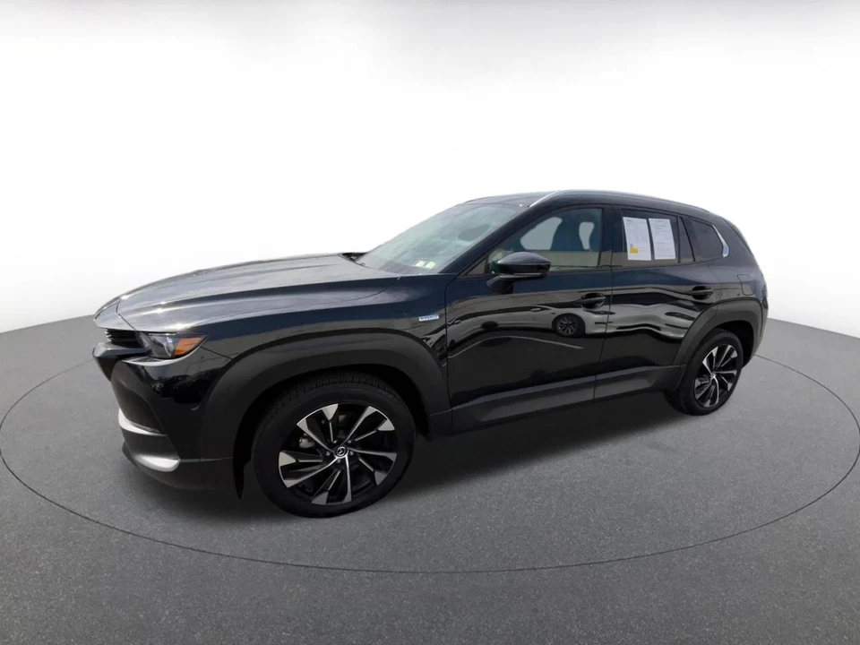 2025 Mazda CX-50 - Image 8 of 31