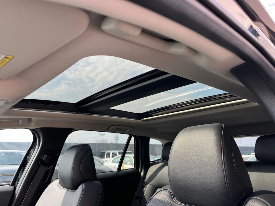 2025 Mazda - Image 27 of 31