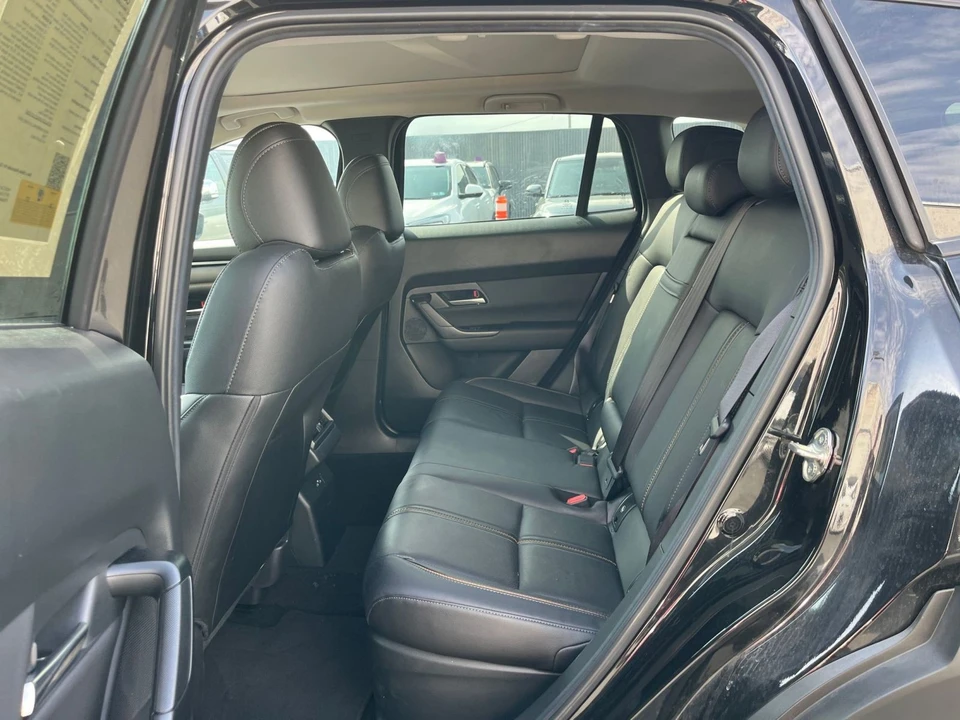 2025 Mazda CX-50 - Image 29 of 31