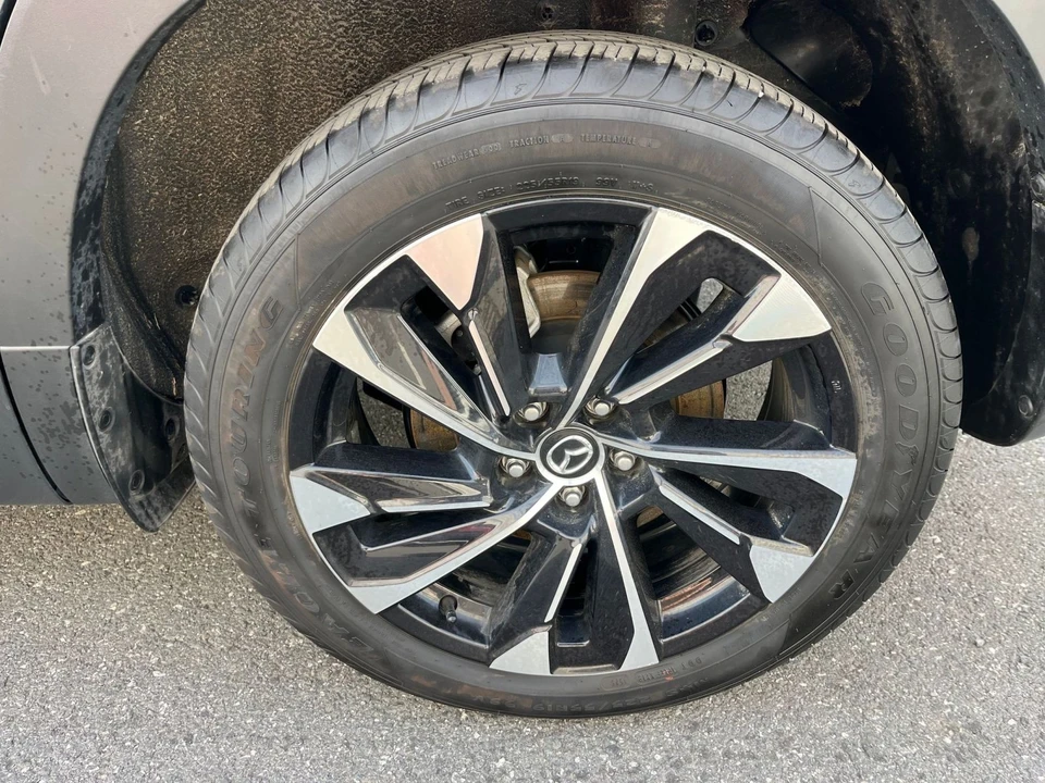 2025 Mazda - Image 29 of 31