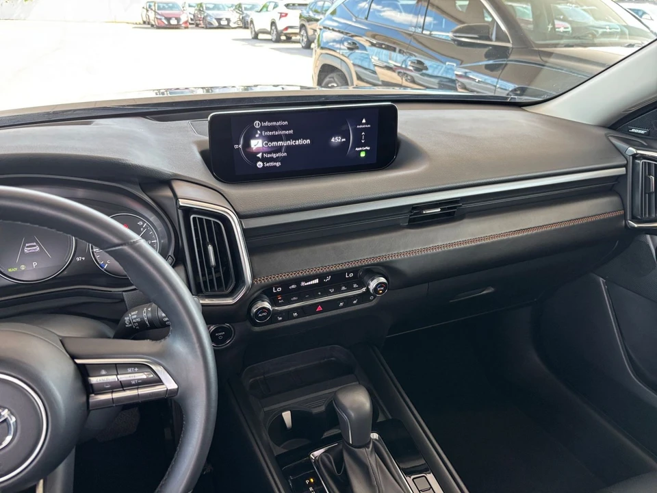 2025 Mazda CX-50 - Image 16 of 31