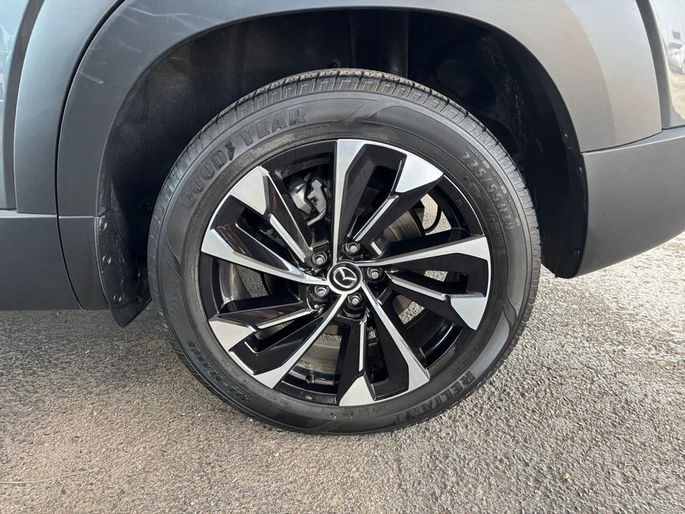 2025 Mazda CX-50 - Image 29 of 31