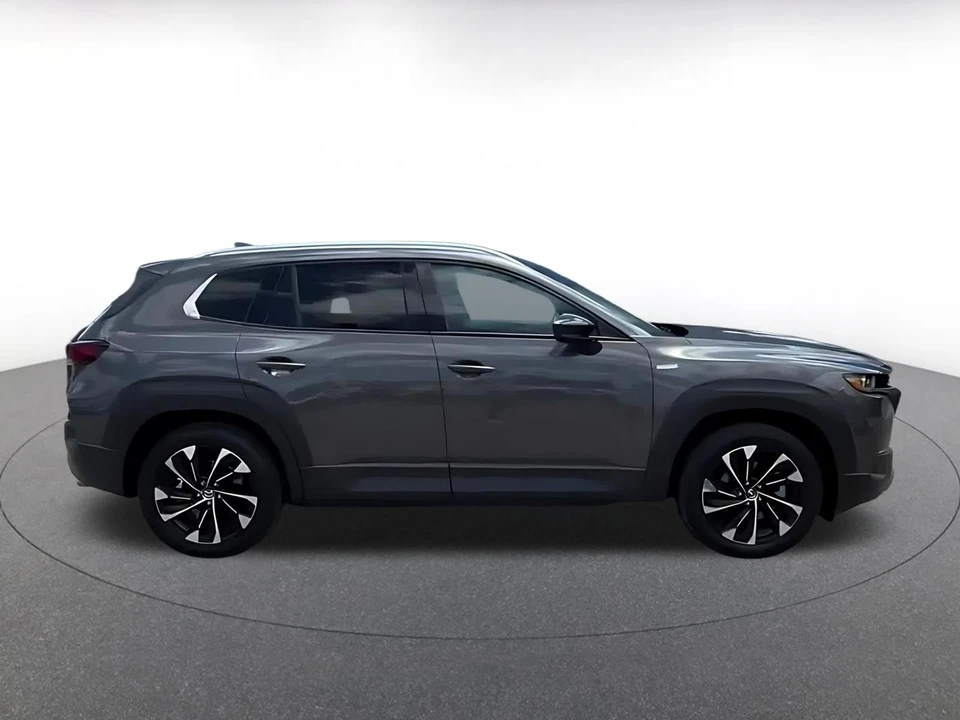 2025 Mazda CX-50 - Image 12 of 31