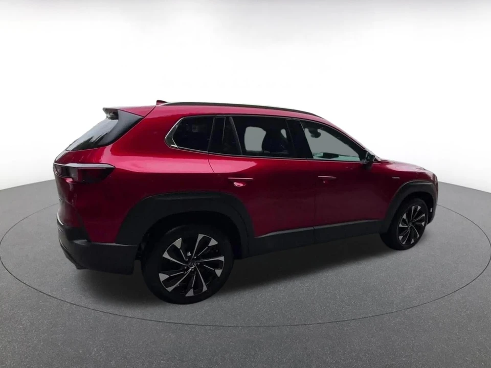 2025 Mazda CX-50 - Image 16 of 31
