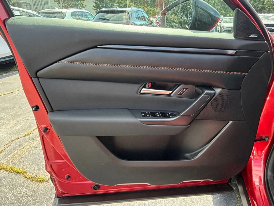 2025 Mazda CX-50 - Image 20 of 31