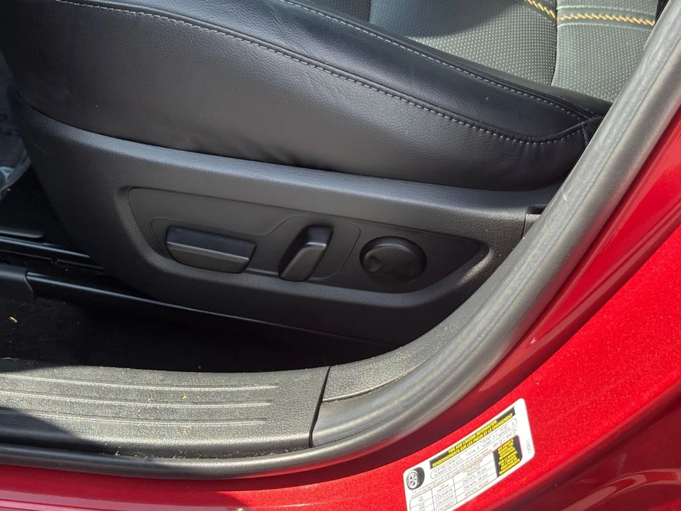 2025 Mazda CX-50 - Image 24 of 31