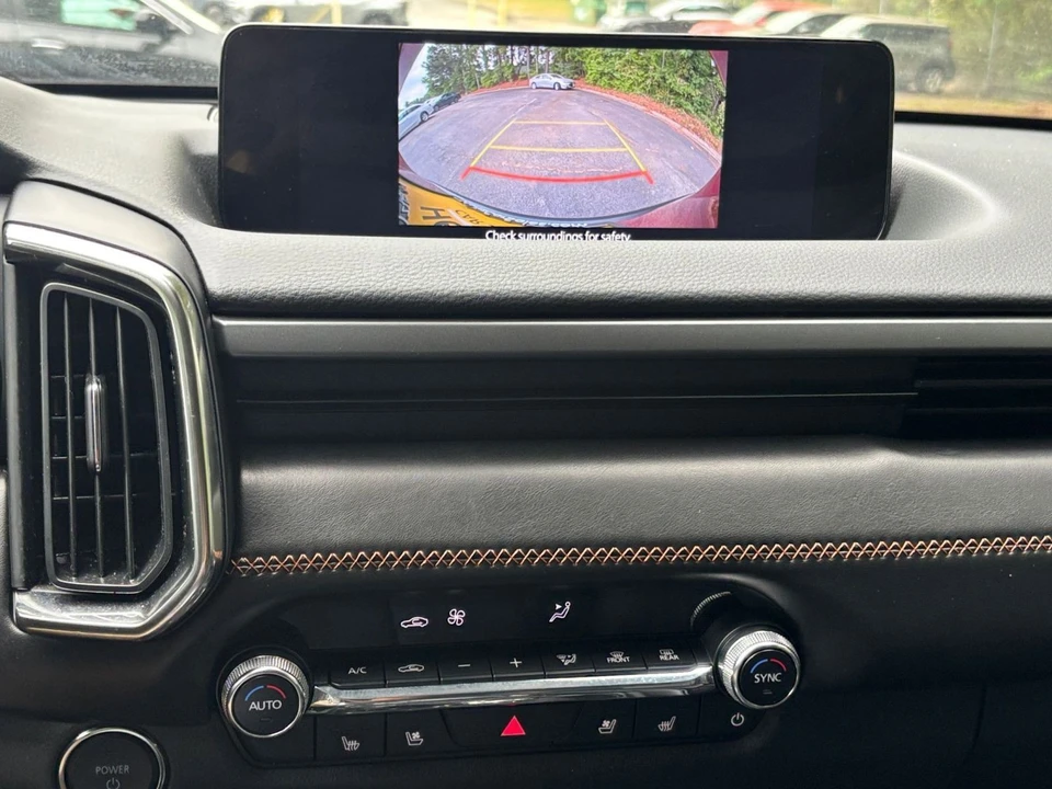 2025 Mazda CX-50 - Image 27 of 31