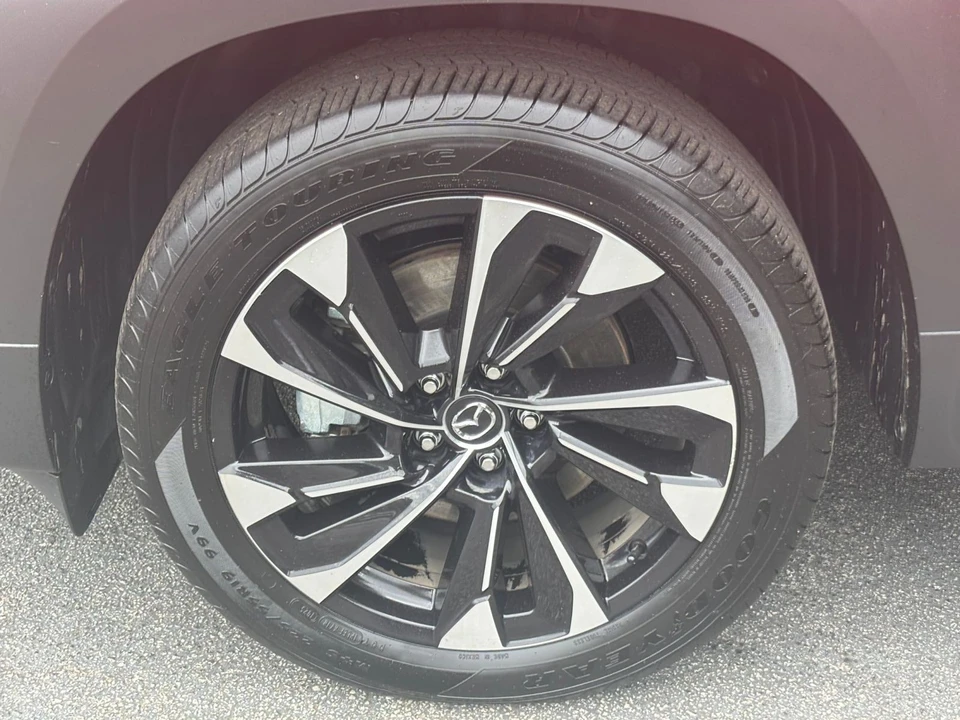 2025 Mazda CX-50 - Image 27 of 31
