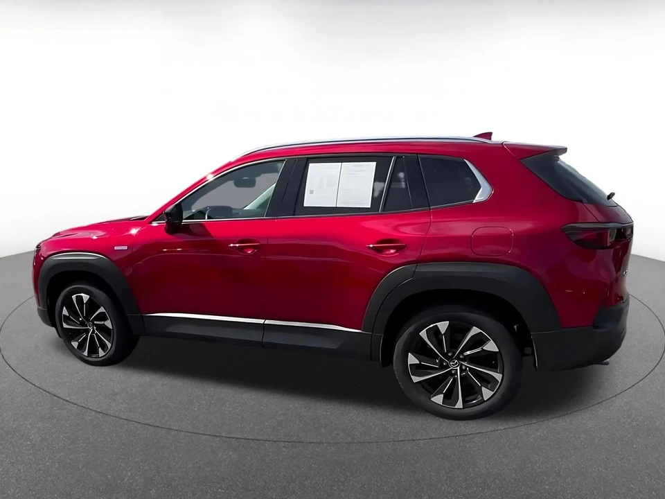 2025 Mazda CX-50 - Image 12 of 31