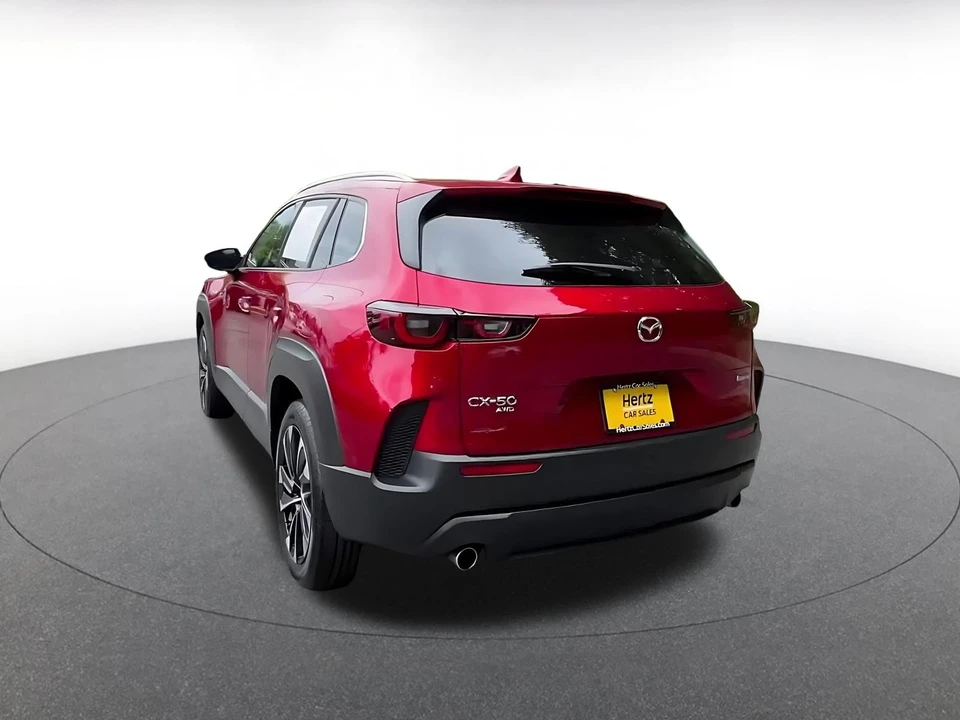 2025 Mazda CX-50 - Image 9 of 31