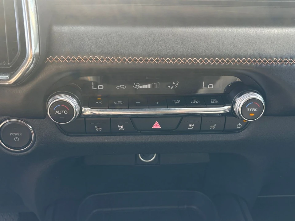 2025 Mazda CX-50 - Image 19 of 31