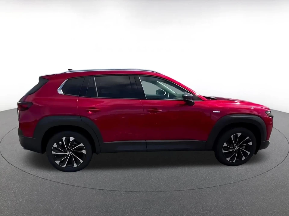 2025 Mazda CX-50 - Image 18 of 31