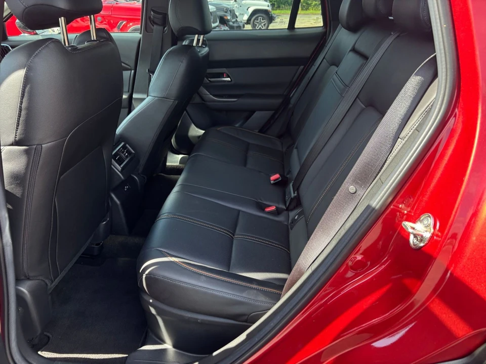 2025 Mazda CX-50 - Image 30 of 31