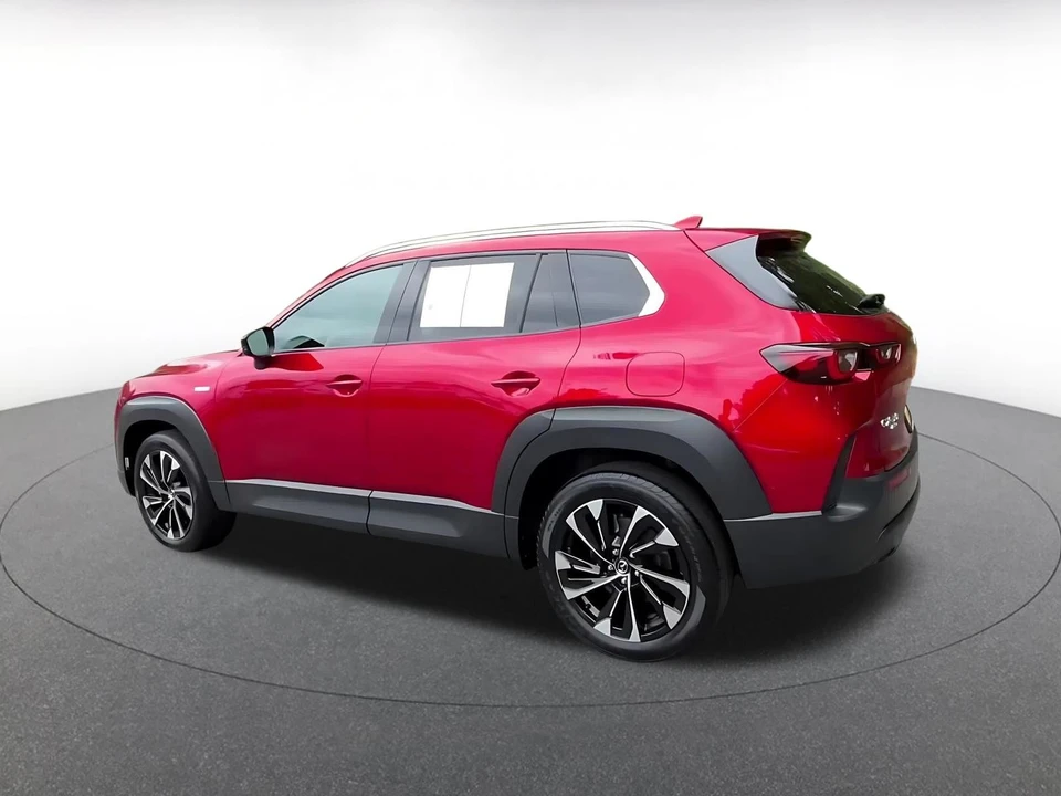 2025 Mazda CX-50 - Image 8 of 31