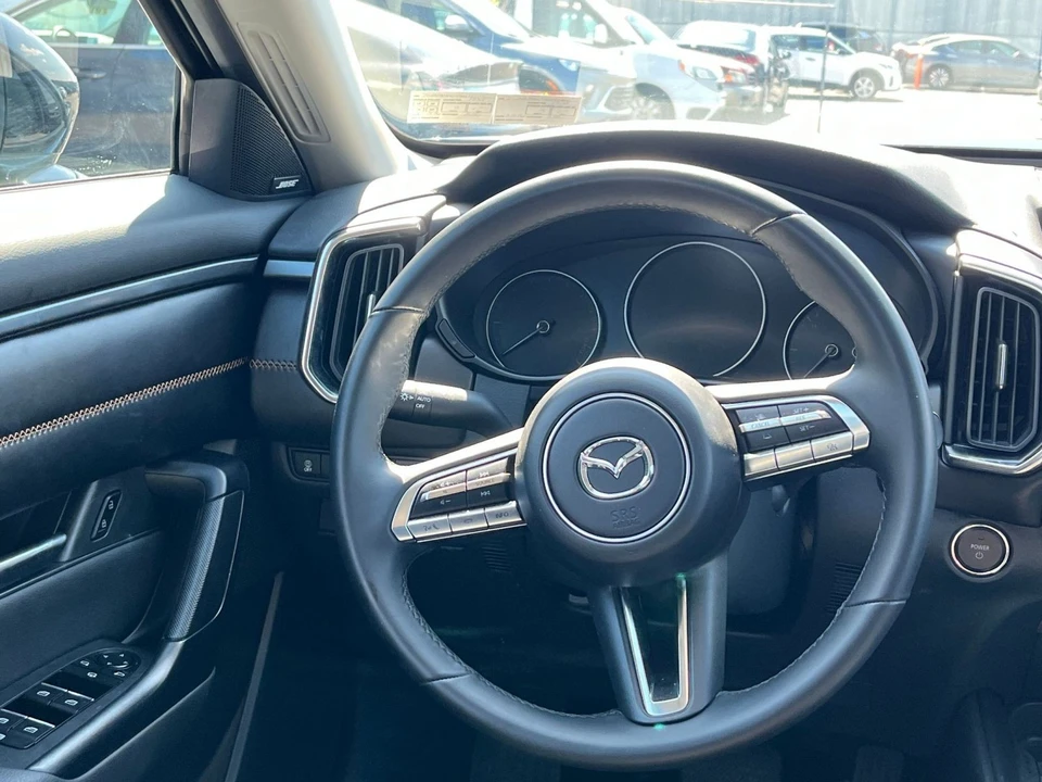 2025 Mazda CX-50 - Image 24 of 31