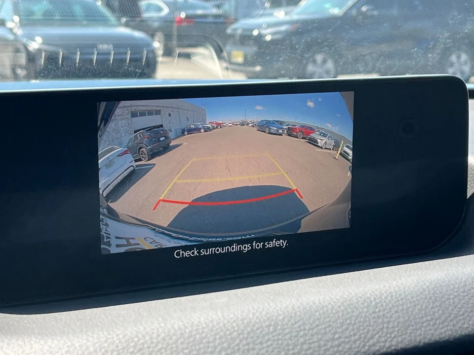 2025 Mazda CX-50 - Image 21 of 31