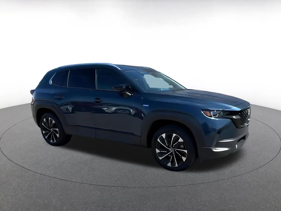 2025 Mazda CX-50 - Image 2 of 31